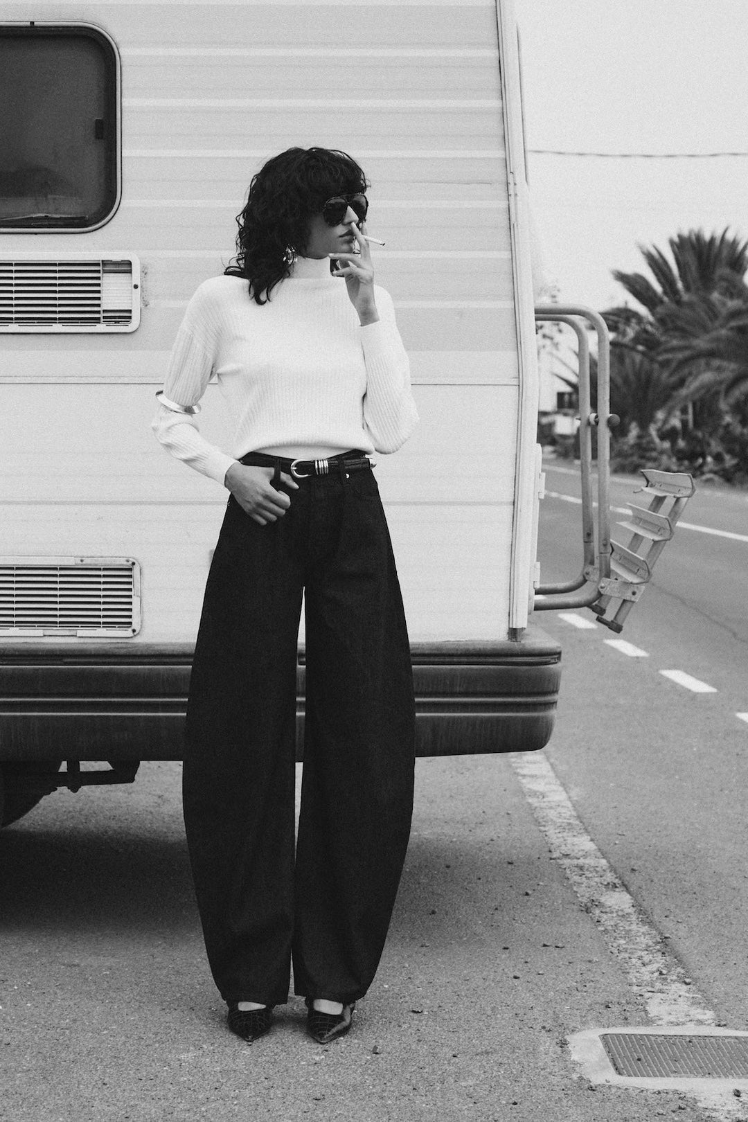 The Barrel Jean (Black)