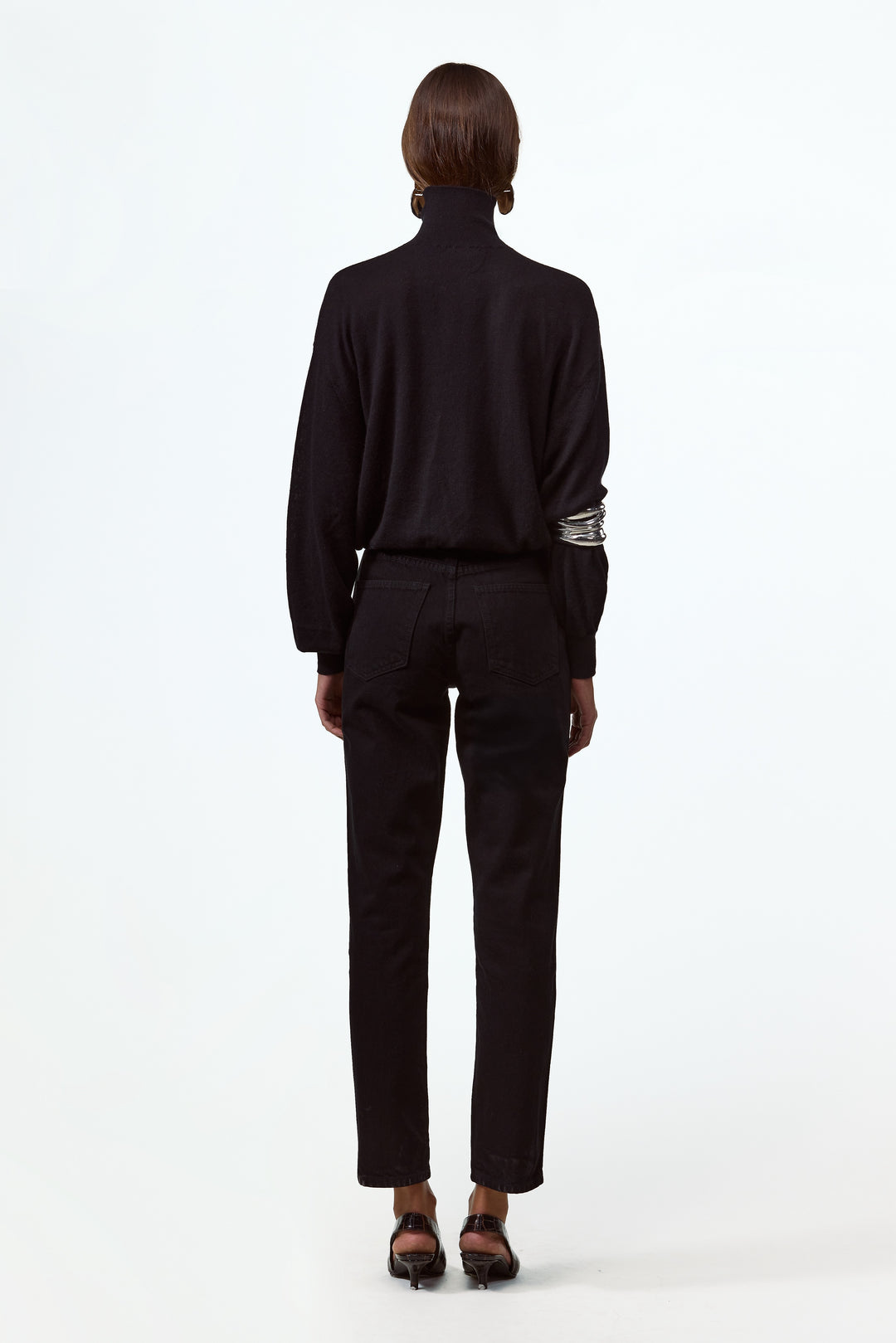 Relaxed Cashmere Turtleneck (Black)