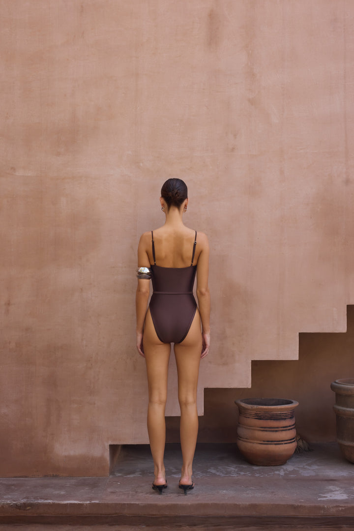 Hammer Stone One Piece (Chocolate Brown)